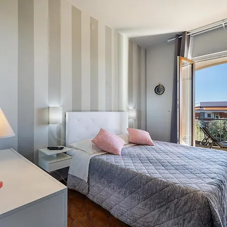 Cristina - Vista Mare Daire